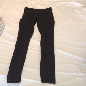 Size 4 speed tight- HAS POCKETS.